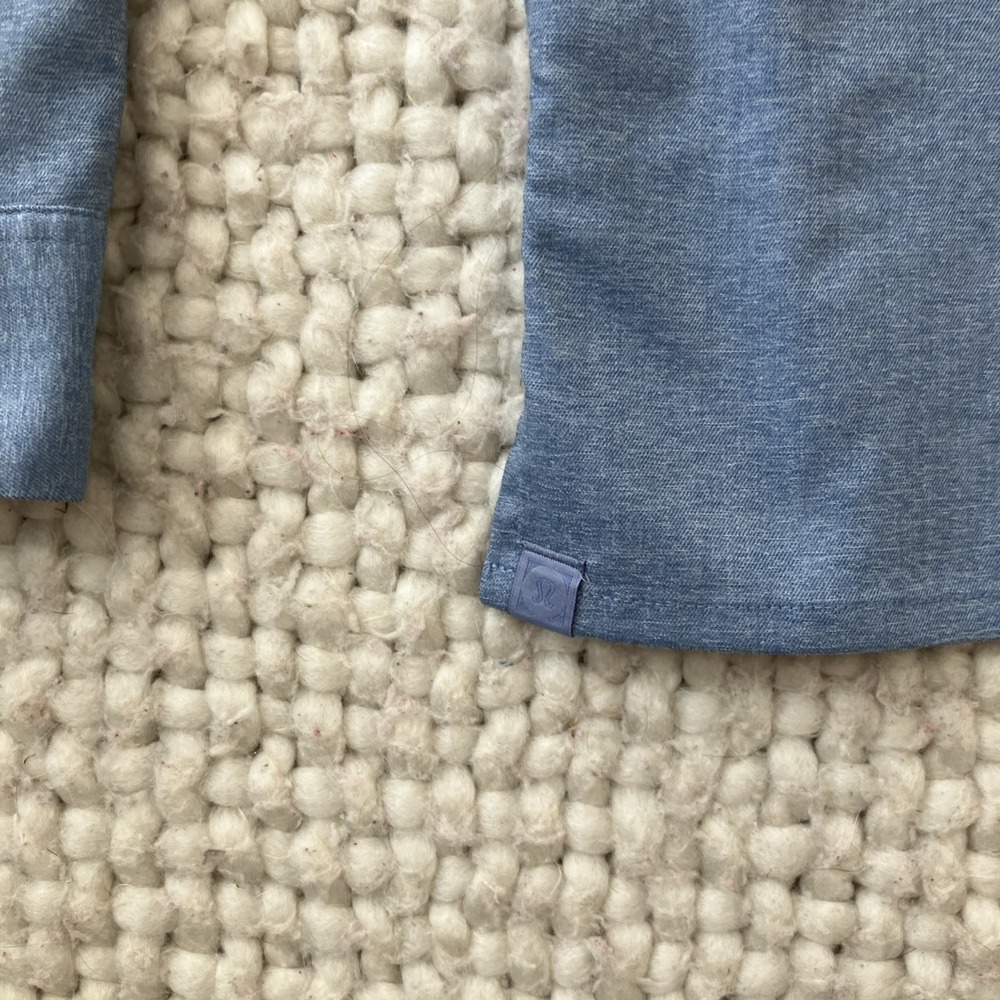 LULULEMON Commission Stretch Blue Long Sleeve Button Up Shirt Sz M - Picture 11 of 13